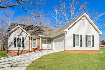 25 E Country Woods Drive Covington, GA 30016